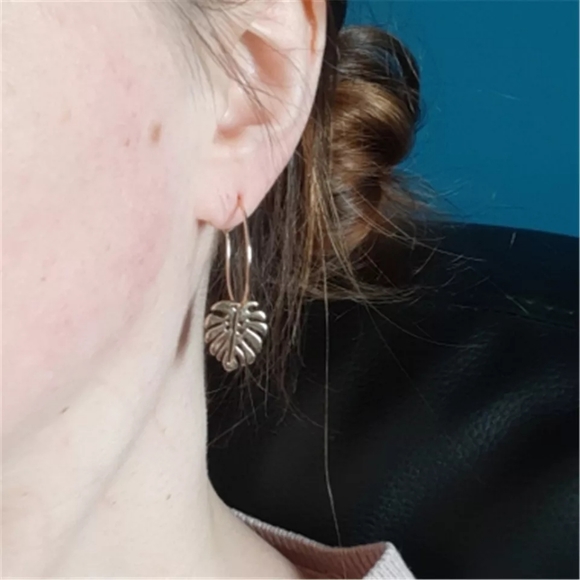 Vintage Leaf Trendy Gold Color Dangle Earrings - Picture 2 of 6